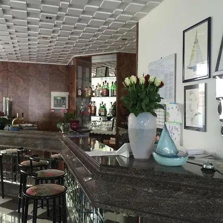 Hotel Calypso 3*