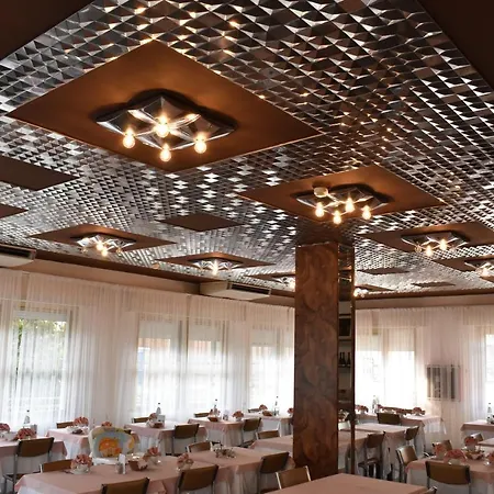 Hotel Calypso 3*